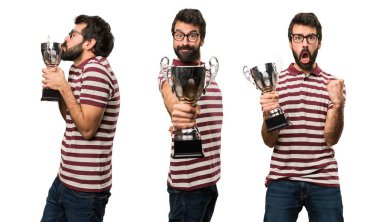 Bardaklý mutlu adamın bir kupa holding