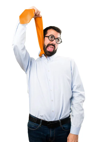 Смешной мужчина в очках с галстуком на шее — стоковое фото