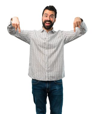 Sakal aşağıyı ile yakışıklı adam