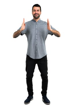 Yakışıklı adam boşaltmak hayali avuç içinde tutan