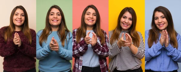 Conjunto Mujeres Aplaudiendo Después Presentación Una Conferencia — Foto de Stock