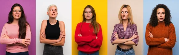 Set Van Vrouwen Kleurrijke Achtergronden Met Verwarrende Gezichtsuitdrukking — Stockfoto