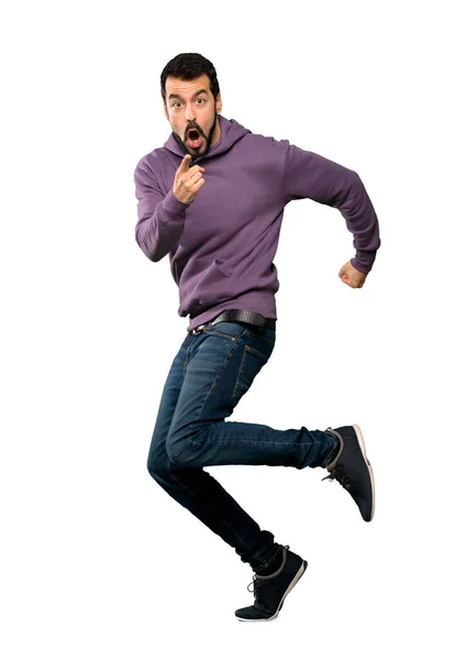 Bonito homem com salto de camisola — Fotografia de Stock