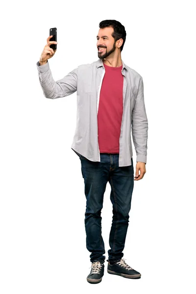 Ganzkörperaufnahme Eines Gutaussehenden Mannes Mit Bart Der Ein Selfie Vor — Stockfoto