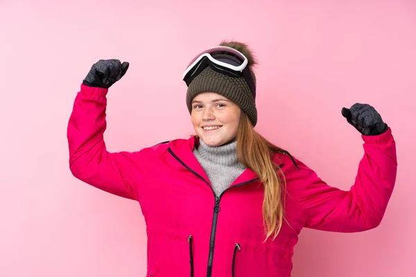 Ukrajinský Teenager Lyžař Dívka Snowboarding Brýle Přes Izolované Růžové Pozadí — Stock fotografie