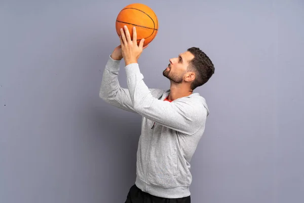 Guapo joven jugador de baloncesto hombre —  Fotos de Stock