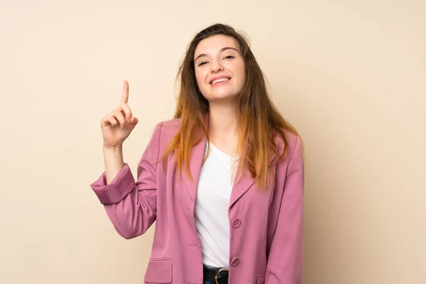 Jeune Fille Brune Avec Blazer Sur Fond Isolé Montrant Levant — Photo