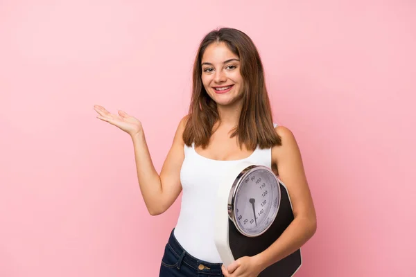 Young Brunette Girl Isolated Background — Stock Photo, Image