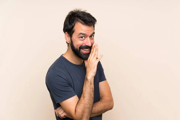 Mann Mit Bart Flüstert Etwas — Stockfoto