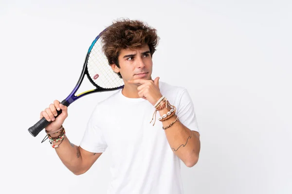 Young Caucasian Man Isolated White Background Playing Tennis Thinking — Stock Photo, Image