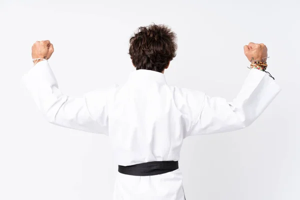 Ung Kaukasisk Mann Med Isolert Hvit Bakgrunn Som Gjør Karate – stockfoto
