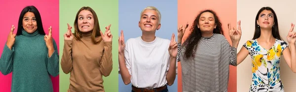 Conjunto Mulheres Com Dedos Cruzando Desejando Melhor — Fotografia de Stock