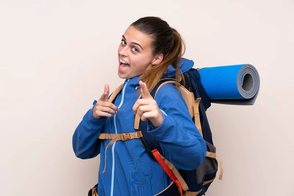 Young Mountaineer Girl Big Backpack Isolated Background Points Finger You — Stock Photo, Image