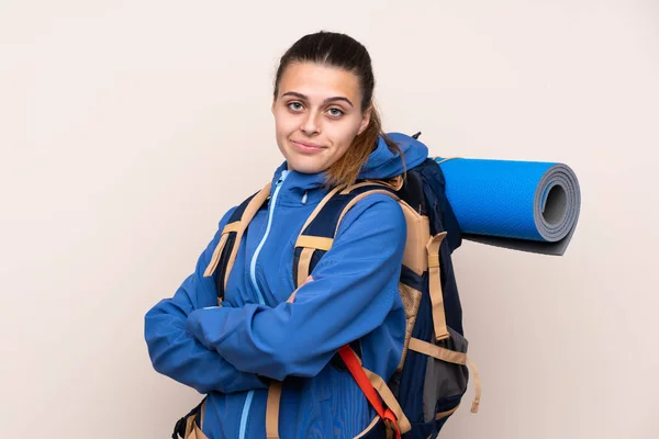 Joven Montañista Chica Con Una Gran Mochila Sobre Fondo Aislado —  Fotos de Stock