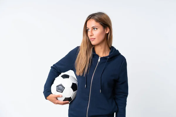 Genç futbolcu kadın soyutlanmış beyaz arka plan — Stok fotoğraf