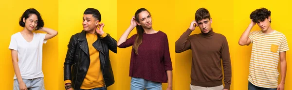 Conjunto Pessoas Sobre Fundo Amarelo Isolado Com Dúvidas — Fotografia de Stock