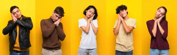 Conjunto Personas Sobre Fondo Amarillo Aislado Haciendo Gesto Sueño Expresión —  Fotos de Stock