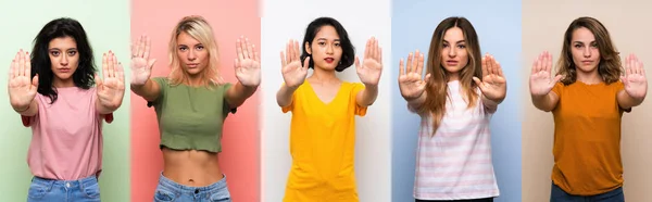 Conjunto Mujeres Sobre Fondo Colorido Aislado Haciendo Gesto Parada Decepcionado —  Fotos de Stock