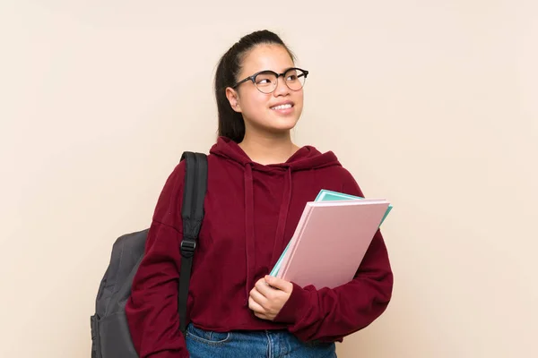 Jeune Étudiante Asiatique Fille Femme Sur Fond Isolé Rire Regarder — Photo