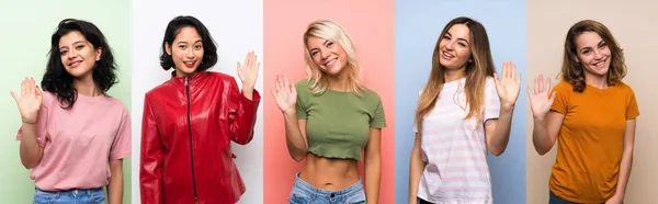 Set Femei Peste Fundal Izolat Colorat Salutând Mâna Expresie Fericită — Fotografie, imagine de stoc