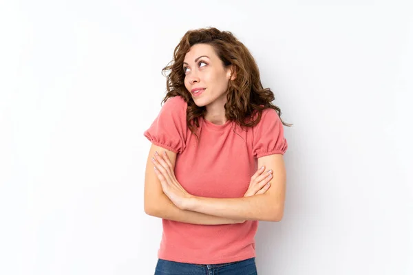 Joven Mujer Bonita Sobre Fondo Aislado Haciendo Gesto Dudas Mientras — Foto de Stock