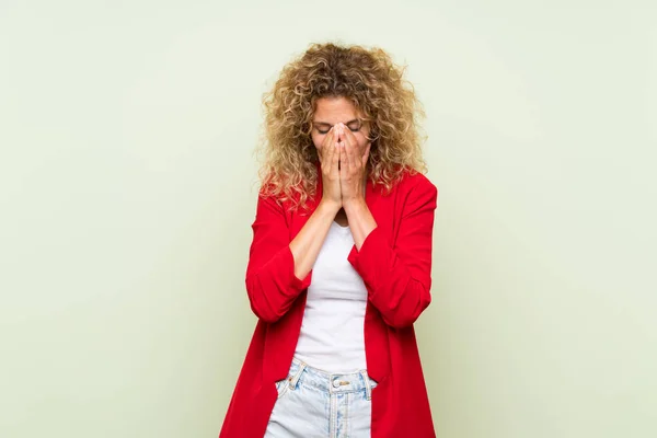 Young Blonde Woman Curly Hair Isolated Green Background Tired Sick — 스톡 사진