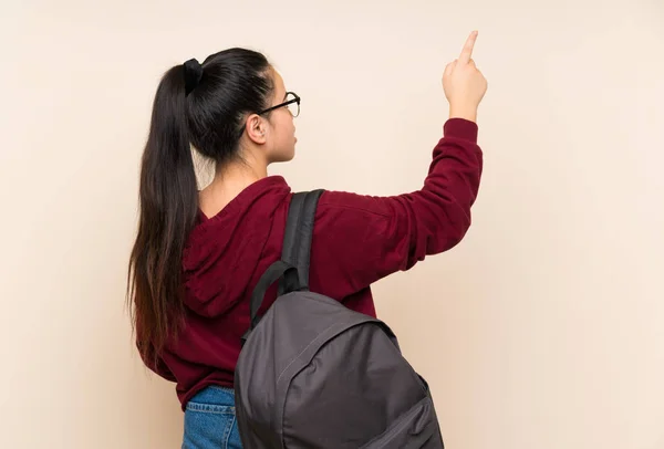 Joven Estudiante Asiática Chica Mujer Sobre Aislado Fondo Apuntando Hacia — Foto de Stock