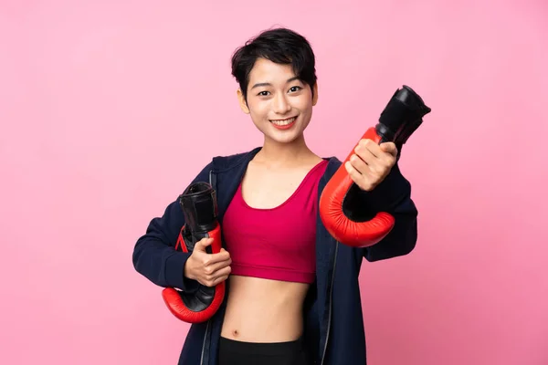 Giovane Sport Asiatico Donna Oltre Isolato Rosa Sfondo Con Boxe — Foto Stock