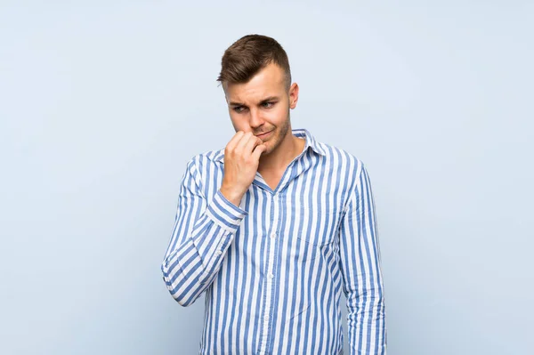 Young Handsome Blonde Man Isolated Blue Background Having Doubts — Stock Photo, Image
