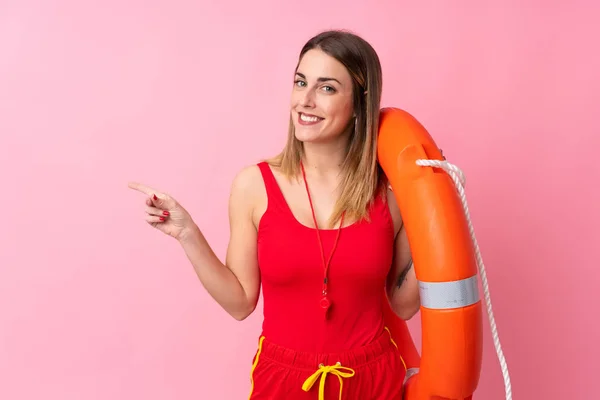 Lifeguard Woman Isolated Background Pointing Finger Side — 스톡 사진