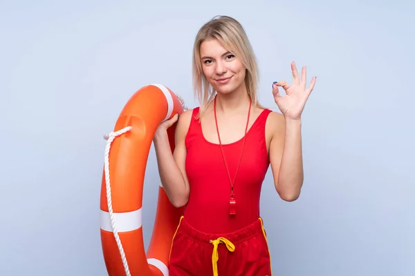 Lifeguard Woman Isolated Blue Background Lifeguard Equipment Showing Sign Fingers — 스톡 사진