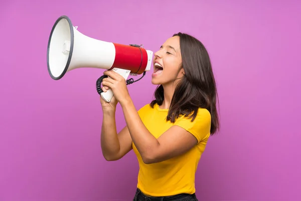 Young Brunette Girl Isolated Background Shouting Megaphone — 스톡 사진