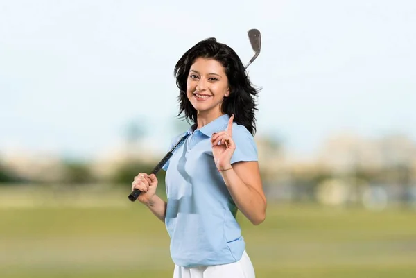 Young Golfer Woman Pointing Great Idea Outdoors — Stock Photo, Image