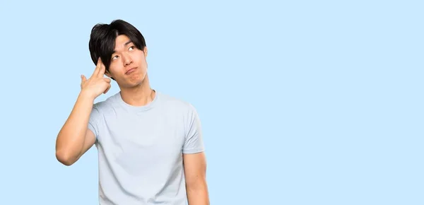 Asiatischer Mann Mit Blauem Hemd Mit Problemen Selbstmordgeste Vor Isoliertem — Stockfoto