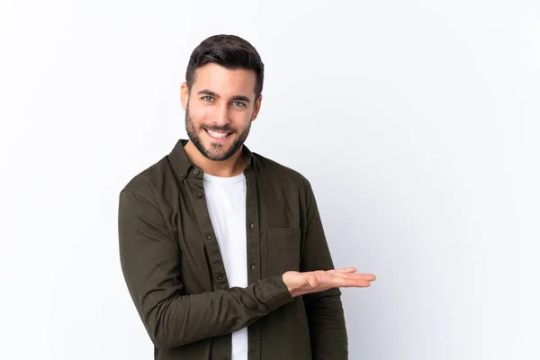 Jonge Knappe Man Met Baard Geïsoleerde Witte Achtergrond Presenteren Van — Stockfoto