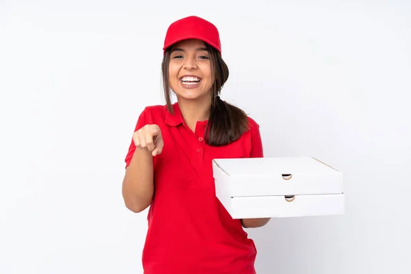 Jovem Pizza Entrega Menina Sobre Isolado Fundo Branco Surpreso Apontando — Fotografia de Stock