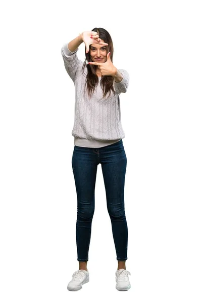 Uma Foto Completa Uma Jovem Morena Hispânica Focada Rosto Framing — Fotografia de Stock