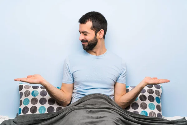 Man Bed Holding Copyspace Two Hands — 스톡 사진