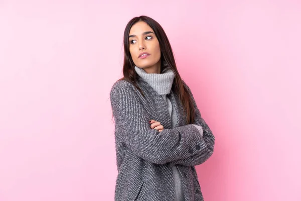 Young Brunette Woman Isolated Pink Background Portrait — ストック写真