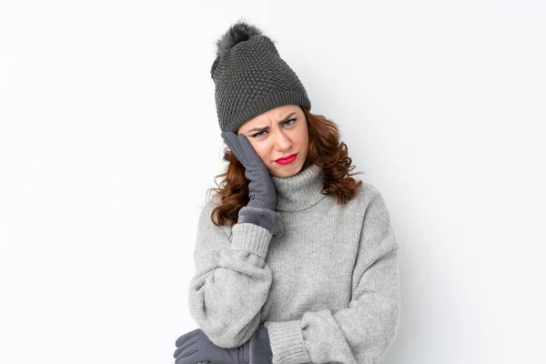 Mujer Rusa Joven Con Sombrero Invierno Sobre Fondo Blanco Aislado — Foto de Stock