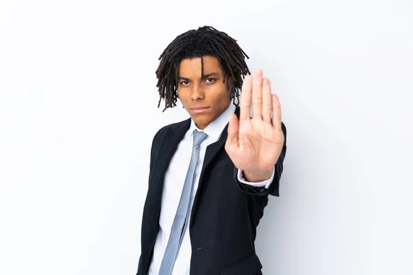 Jonge Afro Amerikaanse Zakenman Geïsoleerde Witte Achtergrond Maken Stop Gebaar — Stockfoto