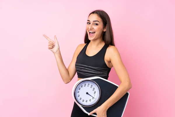 Pretty Young Girl Weighing Machine Isolated Pink Background Weighing Machine — Stock Photo, Image