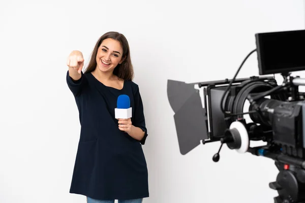 Reporter Woman Holding Microphone Reporting News Isolated White Background Points — Stock Photo, Image