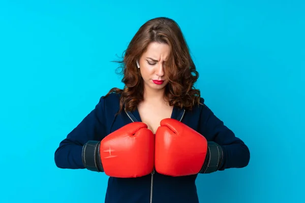 Young Sport Woman Isolated Blue Background Boxing Gloves — ストック写真