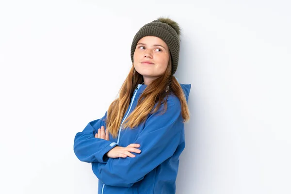 Ukrajinský Teenager Dívka Zimní Klobouk Přes Izolované Bílé Pozadí Směje — Stock fotografie