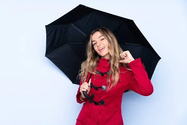 Jeune Femme Avec Manteau Hiver Tenant Parapluie Fier Satisfait Soi — Photo