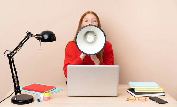 Young Student Woman Workplace Laptop Shouting Megaphone — Stock Photo, Image