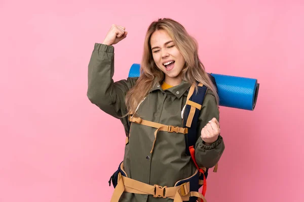 Adolescente Rusa Montañista Chica Con Una Gran Mochila Aislada Sobre —  Fotos de Stock