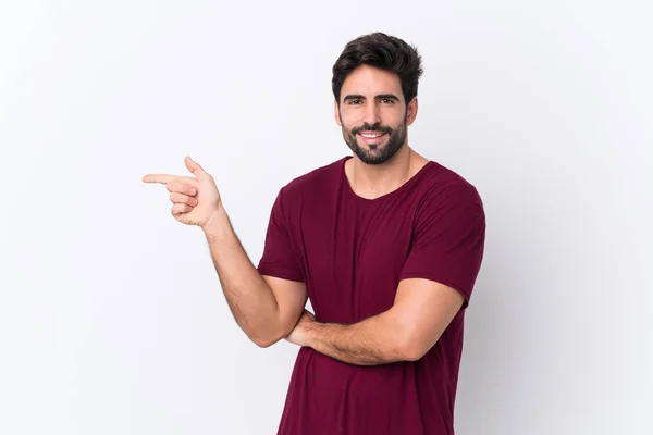 Jeune Homme Beau Avec Barbe Sur Fond Blanc Isolé Pointant — Photo