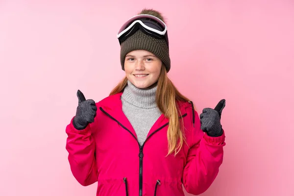 Украинская Девушка Подросток Очках Сноуборда Изолированном Розовом Фоне Показывая Большой — стоковое фото